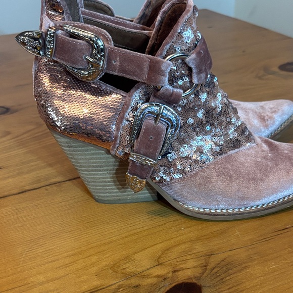 Free People and Jeffrey Campbell Pink Sequin Heeled Boots - Picture 7 of 12